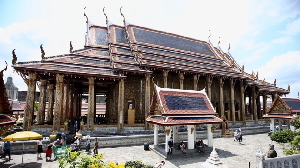 สำนักพระราชวัง ขยายปิดการเข้าชมพระราชฐานจนกว่าสถานการณ์โควิด 19 คลี่คลาย 