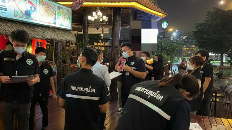 กรมควบคุมโรค ย้ำสถานประกอบการ ปฏิบัติตามมาตรการป้องกันโควิด 