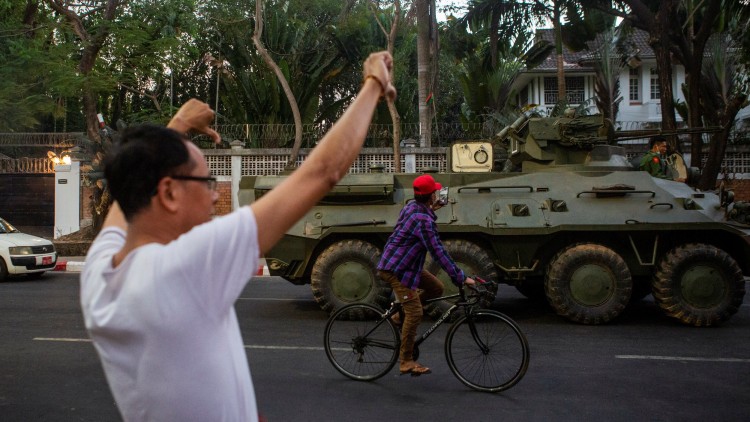 เมียนมาตัดสัญญาณอินเทอร์เน็ตสองคืนติด