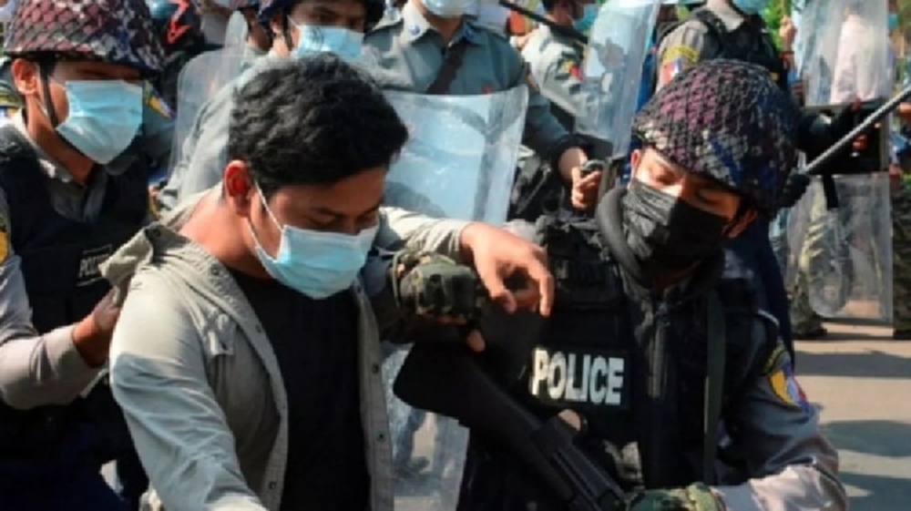 เดือด! กวาดล้างผู้ประท้วงใน 'มัณฑะเลย์' บาดเจ็บกว่า 100 คน 