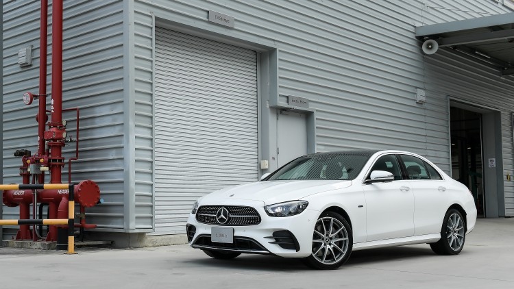 เบนซ์ 'อี-คลาส' เฟซลิฟท์ ปลั๊กอิน ไฮบริด ราคาเดิม- ดีเซลเพิ่มเล็กน้อย