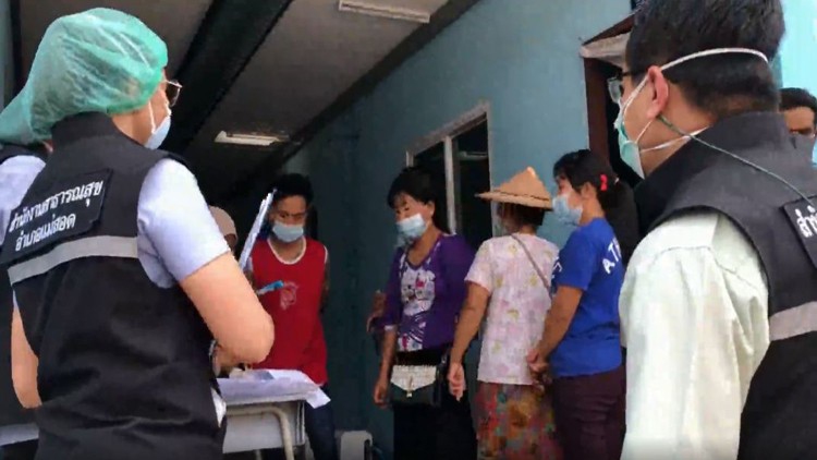 สาธารณสุข 'แม่สอด' คัดกรอง ‘เมียนมา’ 52 คน เข้าสถานกักกัน