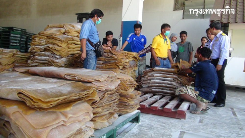 ราคายางแผ่นรมควัน ชั้น 1 (เม.ย.) กรุงเทพฯ 71.85บ. สงขลา71.60บ., ยางแท่ง STR20 (เม.ย.) กรุงเทพฯ 54.95บ. สงขลา 54.70บ.