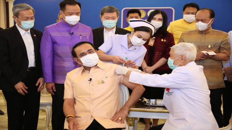 ไทยฉีด'วัคซีนโควิด19'แล้ว1.2 แสนโดส อาการรุนแรง 2 ราย