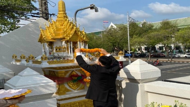 'วีรศักดิ์' นั่งเก้าอี้รัฐมนตรีช่วยฯ คมนาคมวันแรก พร้อมลุยศึกษางาน