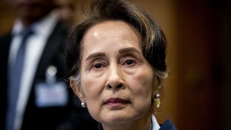 'ซูจี'มีสุขภาพดีขณะหารือทนายคดีฟ้องร้อง