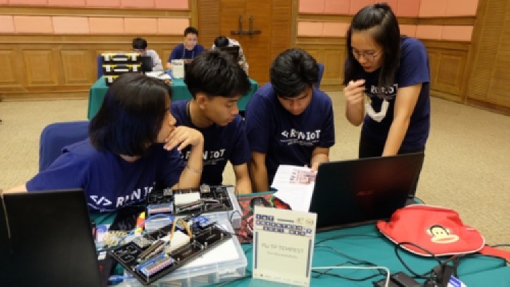 'เนคเทค' ปั้นเยาวชนคนอาชีวะ หวังป้อนตลาดแรงงานอุตสาหกรรมขั้นสูง