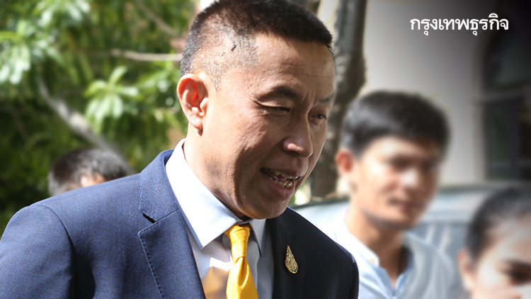 'ศักดิ์สยาม' ปัดข่าวรัฐมนตรีกลุ่มเสี่ยงโควิด-19 จ่อรับวัคซีนโดส 2