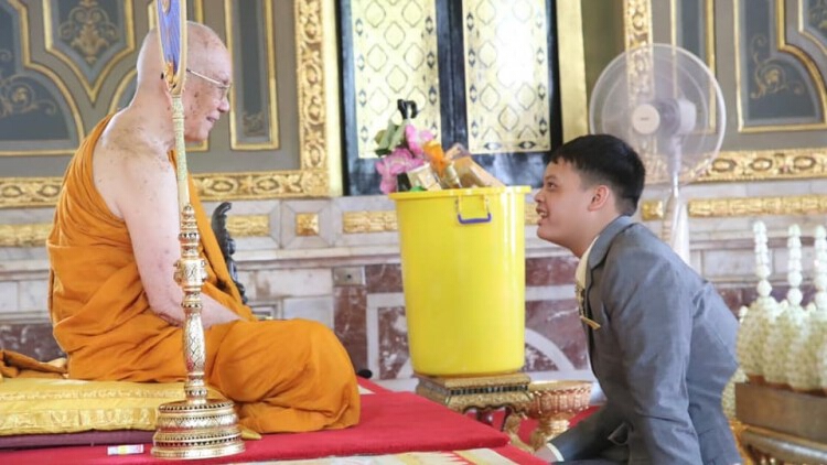 'เจ้าฟ้าทีปังกรรัศมีโชติ' ทรงสนทนาธรรมกับ'สมเด็จพระสังฆราช' เป็นการส่วนพระองค์