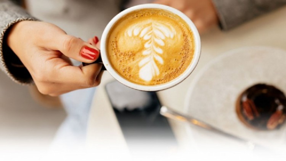 แพทย์ห่วงขับรถทางไกล ซด‘กาแฟ – เครื่องดื่มชูกำลัง’ มากไป ทำให้หัวใจเต้นเร็ว อ่อนล้า