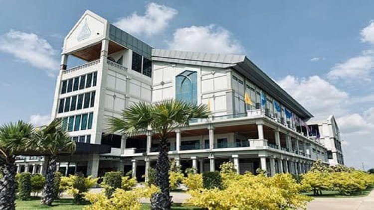 'มูลนิธิส่งเสริมศิลปาชีพฯ' เลื่อนเปิดจำหน่ายผลิตภัณฑ์​ 'ศูนย์ศิลปาชีพเกาะเกิด' อยุธยา 