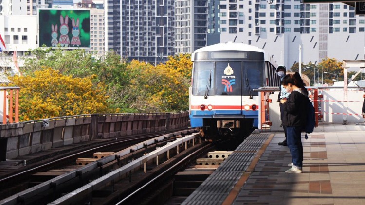 'กรมการขนส่งทางราง' แจงปมค่าโดยสารรถไฟฟ้าสายสีเขียว ย้ำต้องยกเว้นค่าแรกเข้า