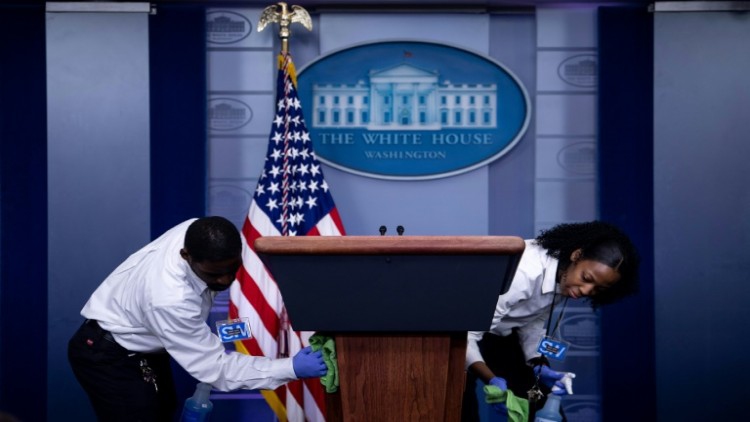 นักวิจัยชี้อยู่ห่าง 6 หรือ 60 ฟุต มีโอกาสติดโควิดในอาคารเท่ากัน