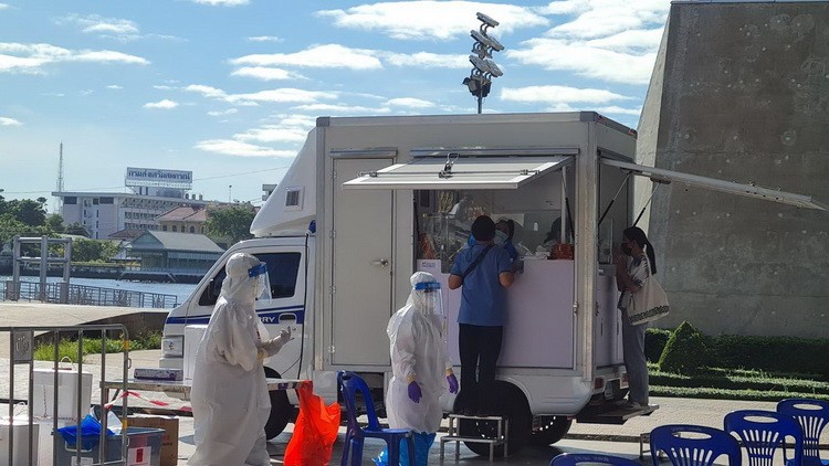 กทม. คุมเข้มการแพร่ระบาดโควิด-19 ในแคมป์คนงาน