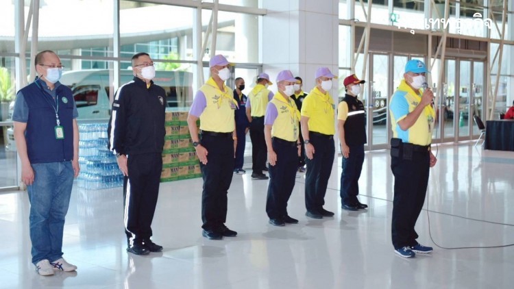 ผบ.นทพ. จับมือ สธ.เสริมกำลังดูแลผู้ป่วยโควิด-19  รพ. สนามบุษราคัม