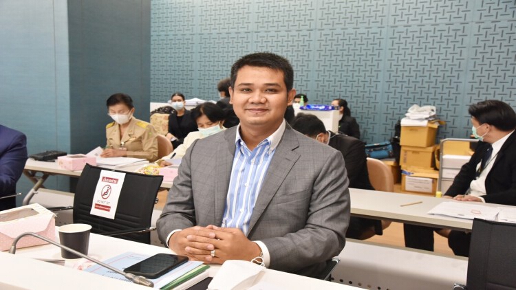 ‘ปชป.’ จี้มหาดไทยปลดล็อคให้อปท.ดีลตรงผู้ผลิตซื้อวัคซีน