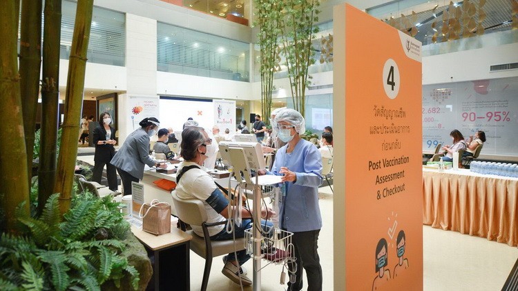 'รพ.บำรุงราษฎร์' แนะข้อสังเกตและวิธีปฏิบัติ 'แพ้วัคซีน-อาการไม่พึงประสงค์'