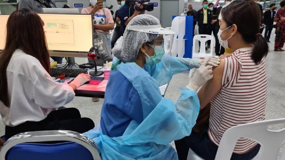 ผลสำรวจชี้ชัด คนไทย 'ยกการ์ดสูง' เท่าการระบาดระลอกแรก