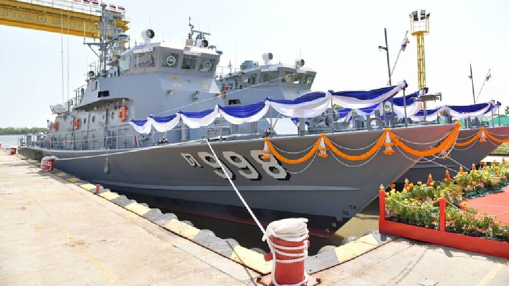 ผบ.ทร. เป็นประธานพิธีปล่อย เรือตรวจการณ์ใกล้ฝั่งลงน้ำ เรือ ต.997 - ต.998