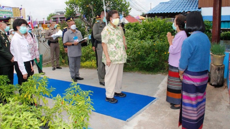 ‘กรมสมเด็จพระเทพฯ’ เสด็จฯ ไปยังโครงการบ้านนี้มีรัก ปลูกผักกินเอง บ้านถืมตอง จ.น่าน