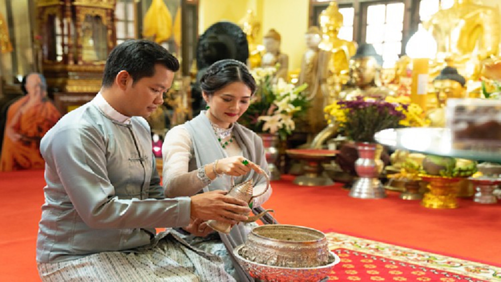งานวิวาห์หวานๆ ในพม่า 'ลูกแก้ว'อดีตเกิร์ลกรุ๊ป วงซาวด์ครีม กับ'ซีตู'นักธุรกิจชาวเมียนมา  