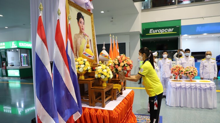 'เจ้าฟ้าสิริวัณณวรี' พระราชทานแจกันดอกไม้แก่น้องเทนนิส พาณิภัค คว้าชัยเทควันโด โอลิมปิก 2020