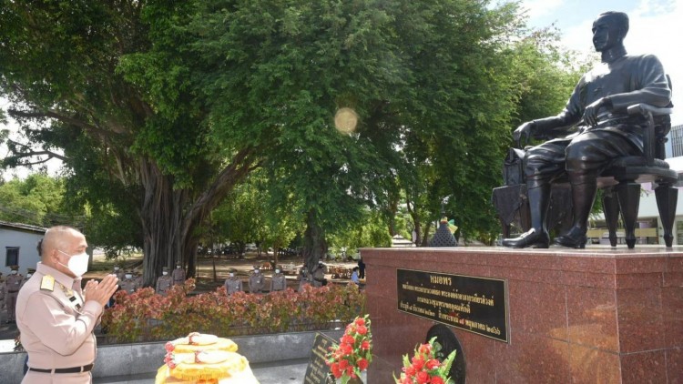 ผบ.ทร. เปิดศูนย์ดูแลผู้สูงอายุและผู้ป่วยติดเตียง รพ.อาภากร