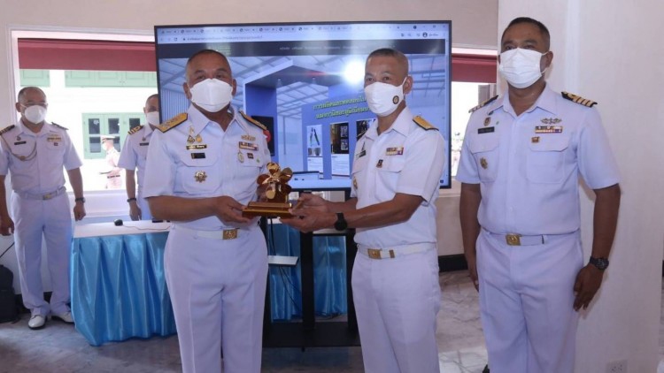 ผบ.ทร. มอบรางวัลคุณภาพกองทัพเรือและนาวีวิจัยให้กำลังพล