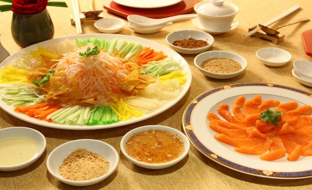 ฉลองตรุษจีนต้อนรับปีแพะทองแห่งโชคลาภ