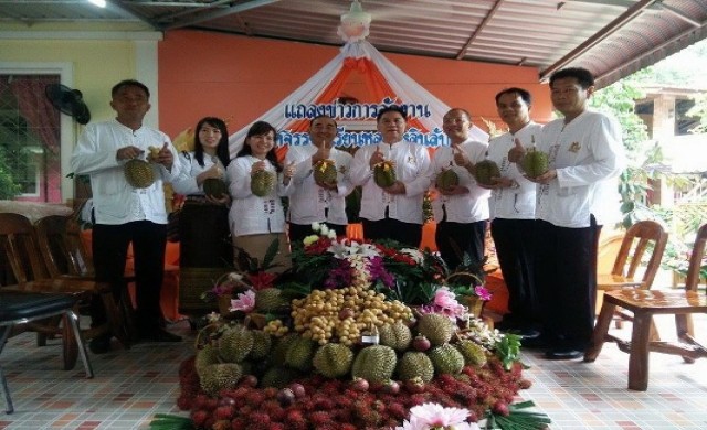 งาน “เทศกาลทุเรียนและผลไม้เมืองลับแล” ประจำปี 2558   