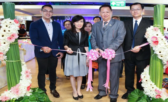 เปิดงาน Cluster day 2015