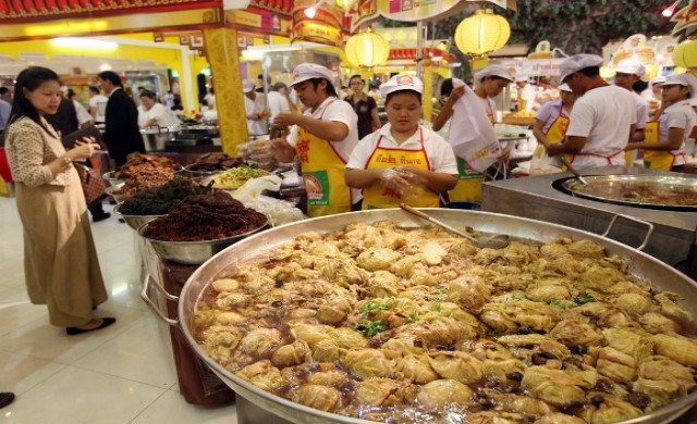 เดอะมอลล์ ชวนสร้างกุศลยิ่งใหญ่ในเทศกาลกินเจ 