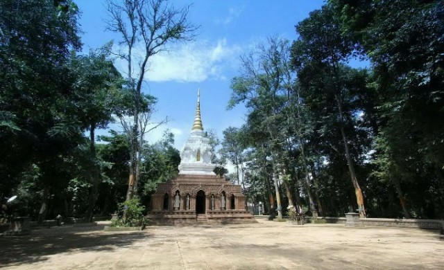 เชิญร่วมงานทอดผ้าป่านำแสงสว่างสู่กลางใจธรรม