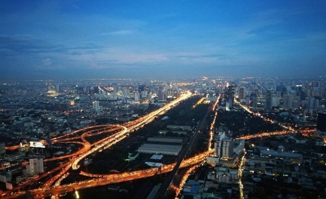 ชิมบุฟเฟต์สูงที่สุดในไทย ที่โรงแรมใบหยก สกายชมวิวมุมสูง กทม.