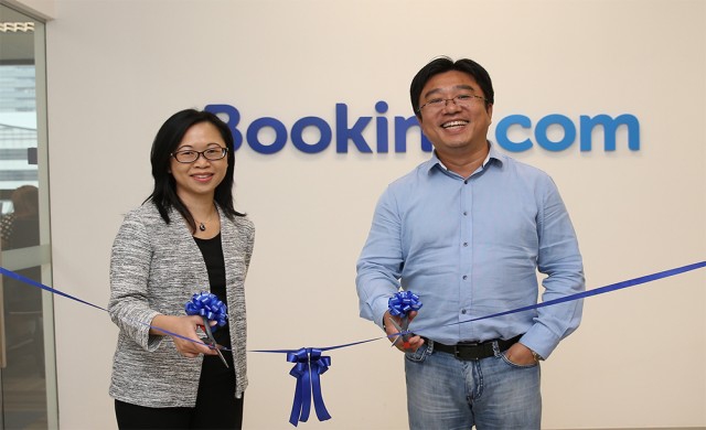 Booking.com เปิดตัวศูนย์บริการลูกค้าสัมพันธ์ใจกลางกรุงเทพฯ