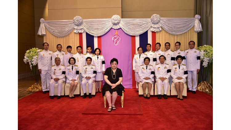 องค์โสมฯ เสด็จประทานโล่รางวัล Energy Mind Award 2015 ของ กฟน.