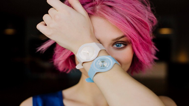 MAKE #YOURMOVE WITH SWATCH SKIN