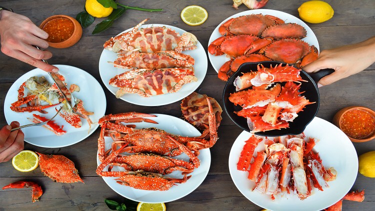 Crab Seafood dinner buffet  at Novotel Platinum 