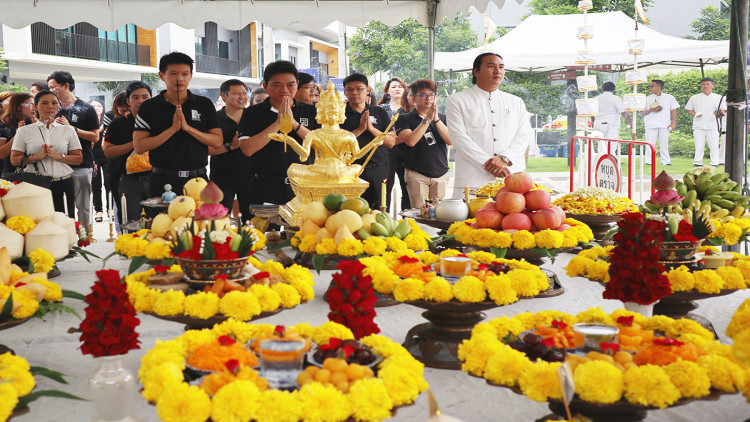 ฤกษ์ดีบวงสรวง ตั้งศาลพระพรหม โครงการชีวามรมย์ 
