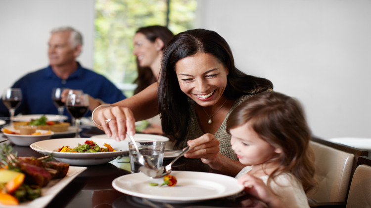 บุฟเฟ่ต์วันแม่มา 4 จ่าย 3 รร.เลอ เมอริเดียน สุวรรณภูมิ