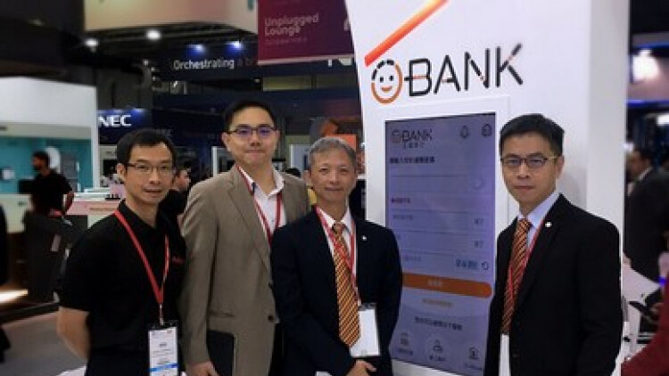 O-Bank วางใจใช้โซลูชั่นของ Avaya