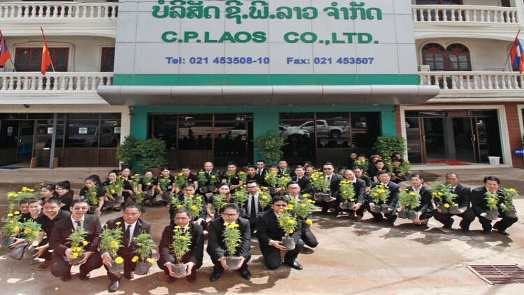 ซี.พี.กัมพูชา-ซี.พี.ลาวจัดกิจกรรมถวายความอาลัยแด่ในหลวง ร.9