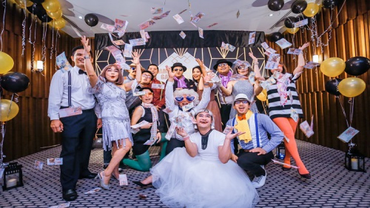 แพ็คเกจจัดงานเลี้ยงฉลองสิ้นปีที่ รร อัมรา กรุงเทพ