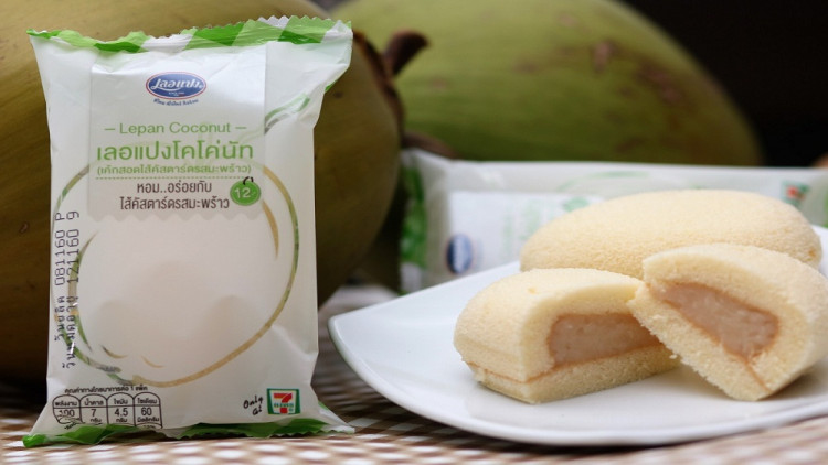 เลอแปงโคโค่นัทเค้กสอดไส้คัสตาร์ดรสมะพร้าว