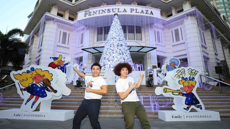 ศูนย์การค้า เดอะ เพนนินซูล่า พลาซ่า กับ ตำนานต้นคริสต์มาส