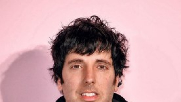 รอน เพอร์รี่ นั่งแท่นประธานและซีอีโอ Columbia Records