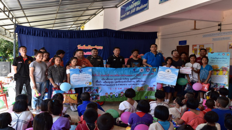 เดอะคิวบ์ คอนโดร่วมกับสโมสรไลออนส์ฯ ส่งความสุขให้น้อง จ.ตาก 