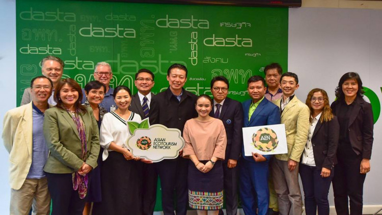 รัฐ-เอกชนเห็นพ้องถึงเวลาต้องร่วมกันดูแลสิ่งแวดล้อมเพื่อโลก