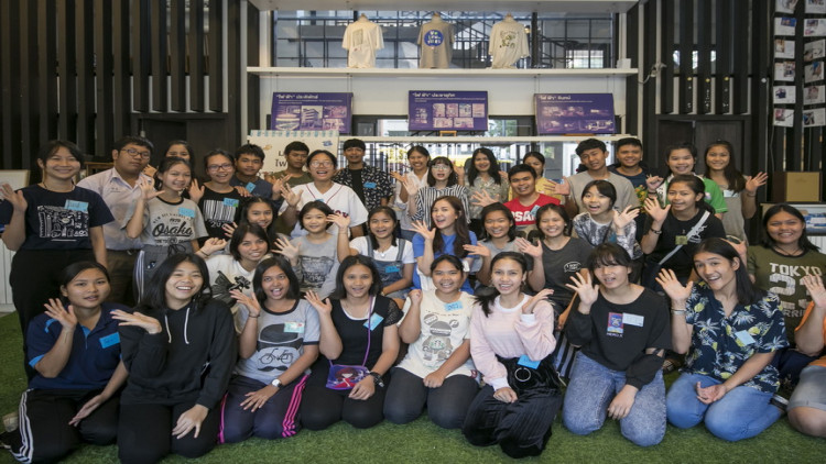 เนสท์-นิศาชล สิ่วไธสง  AF9 สัมผัสชีวิต “มนุษย์ไฟ-ฟ้า”