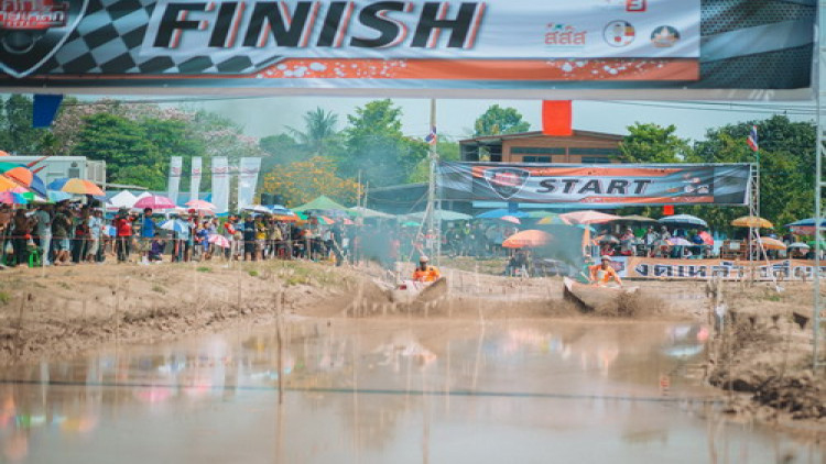 ยันม่าร์ แสดงศักยภาพเครื่องจักรกลการเกษตร